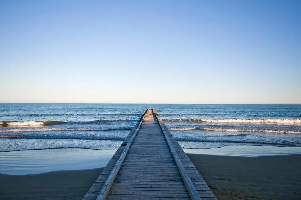 ***  Hotel Palme Park & Beach Included ليدو دي يسولو إيطاليا