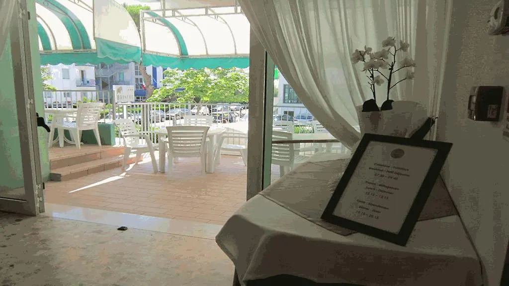 Hotel Palme Lido di Jesolo 3*,  Italia